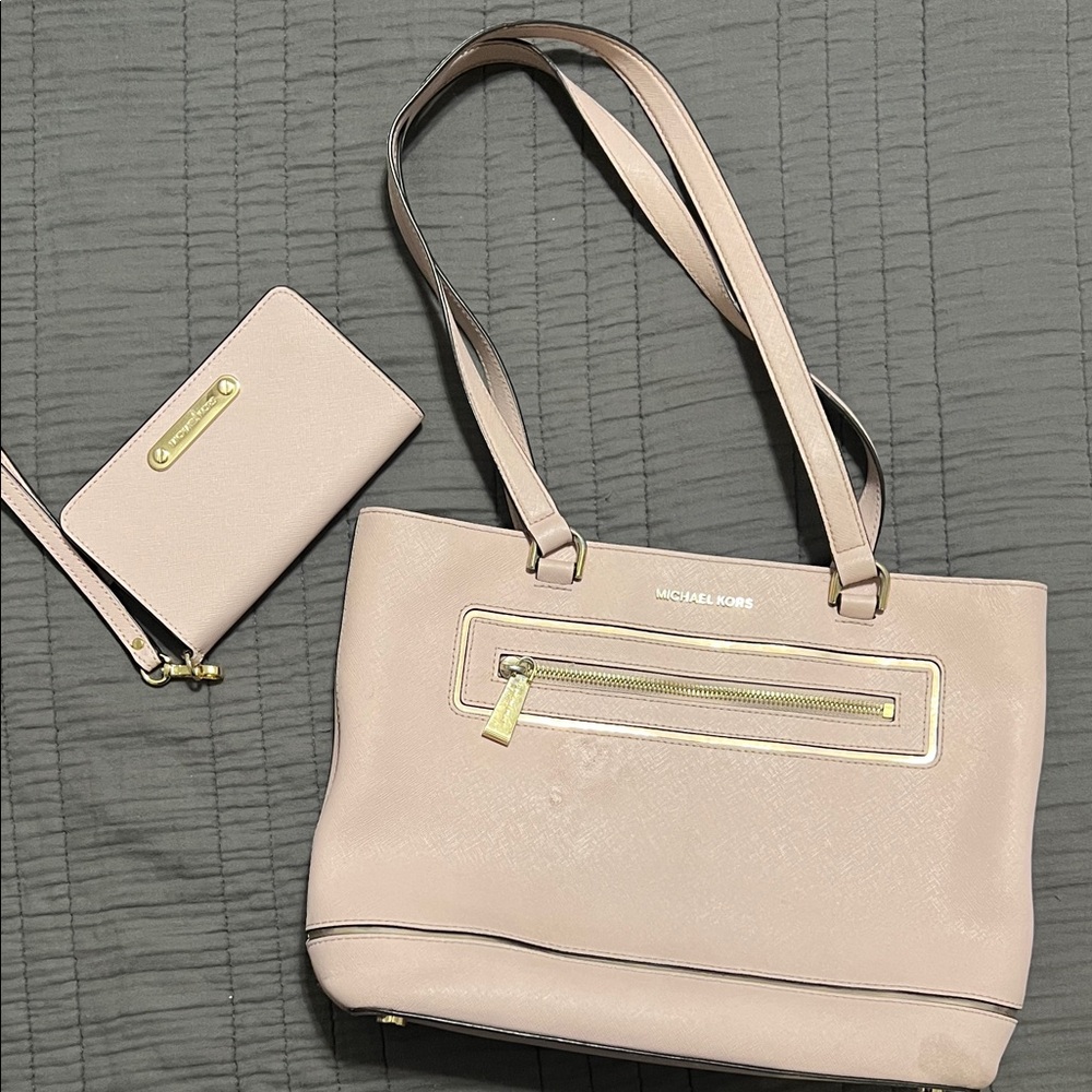 Michael Kors Blush Shoulder Bag and Wallet Set